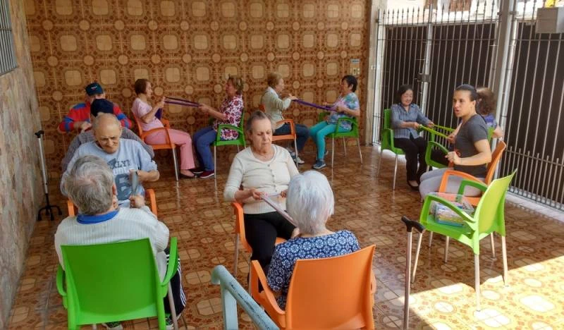 centro dia para idosos com restrição de mobilidade