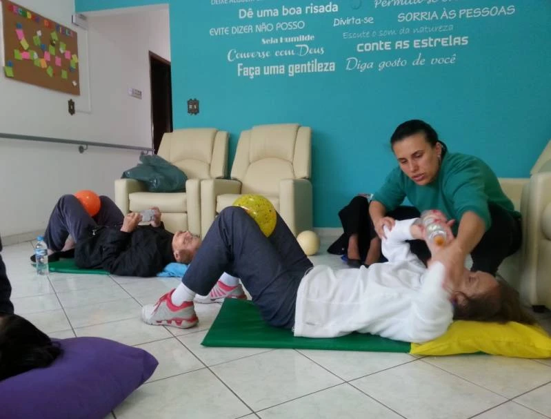 cuidados básicos em idosos